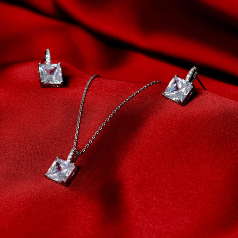 Daily Wear Silver Locket Set