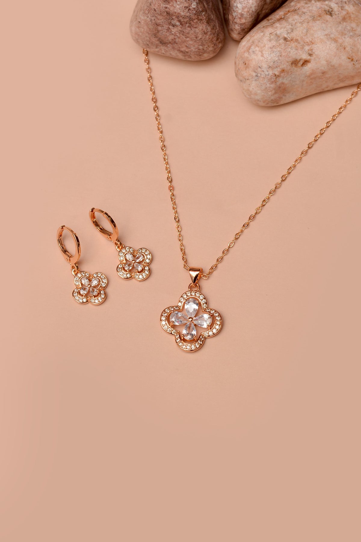 Daily Wear Golden Locket Set