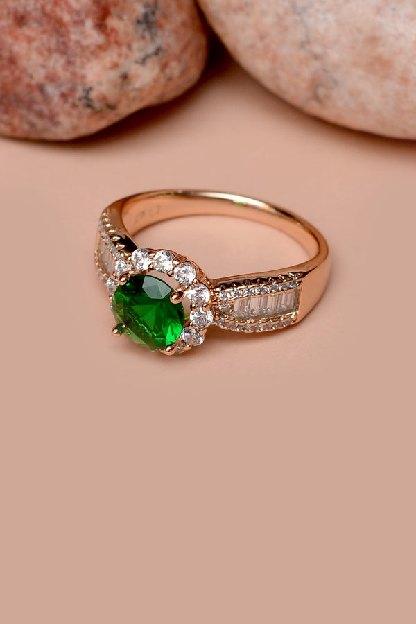 Size 8 Daily Wear Green Ring