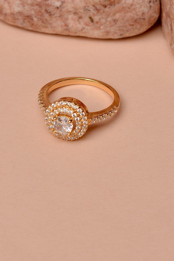 Size 7 Daily Wear Golden Ring