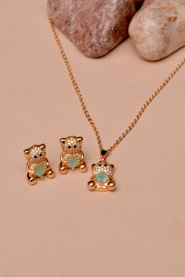 Daily Wear Green Locket Set