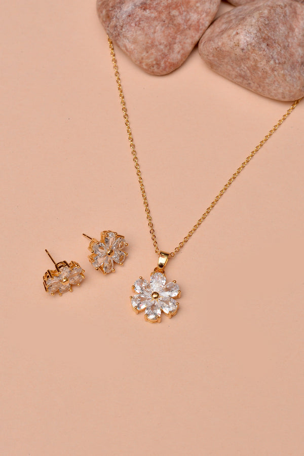 Daily Wear Golden Locket Set