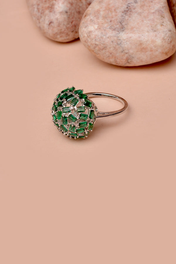 Size 8 Daily Wear Green Ring