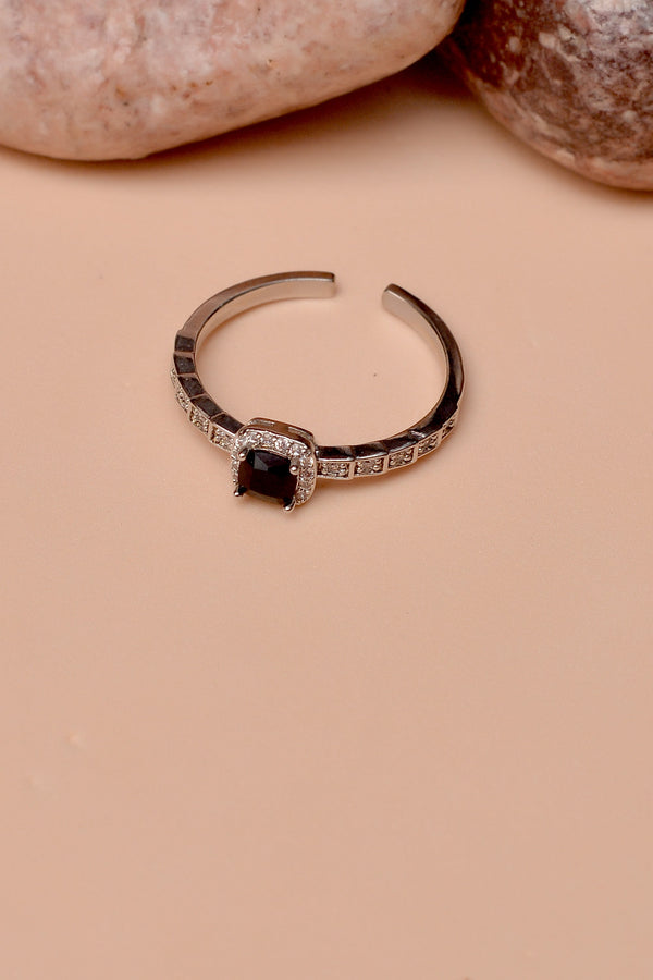 Size 0 Daily Wear Black Ring