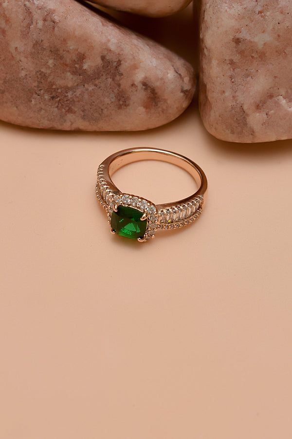 Size 7 Daily Wear Green Ring