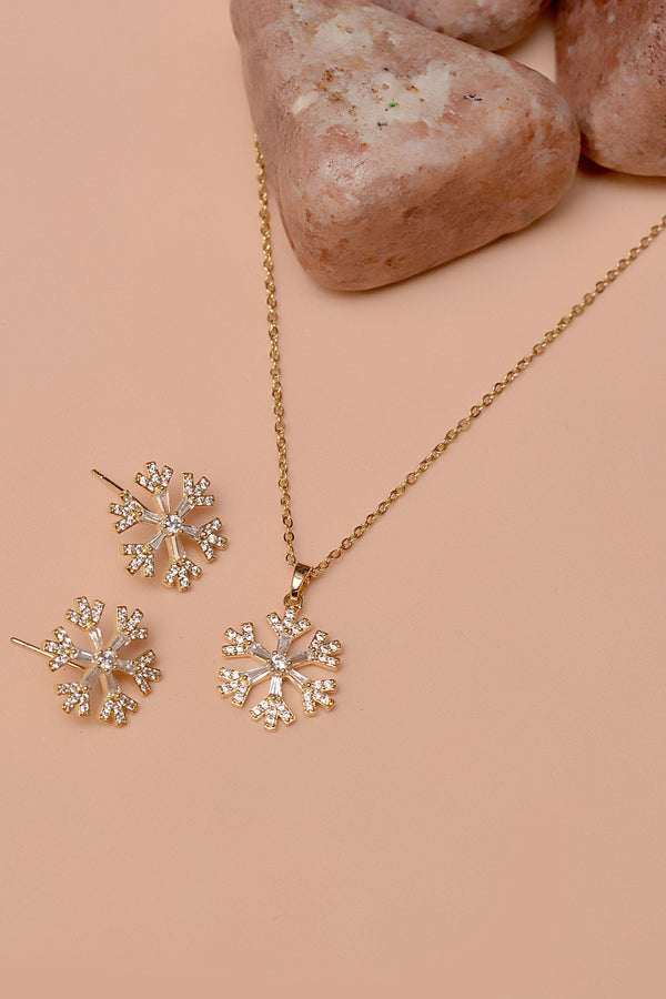 Daily Wear Golden Locket Set