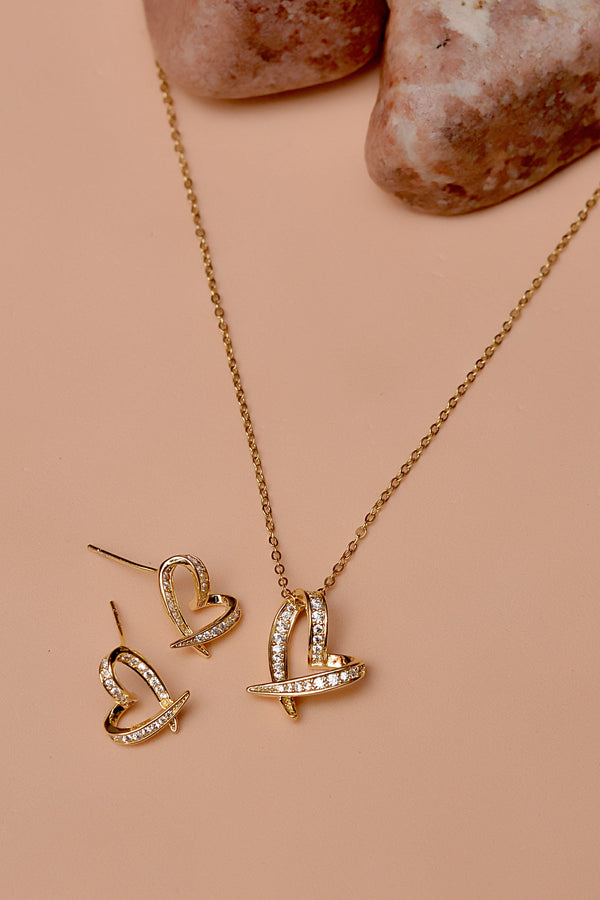 Daily Wear Golden Locket Set