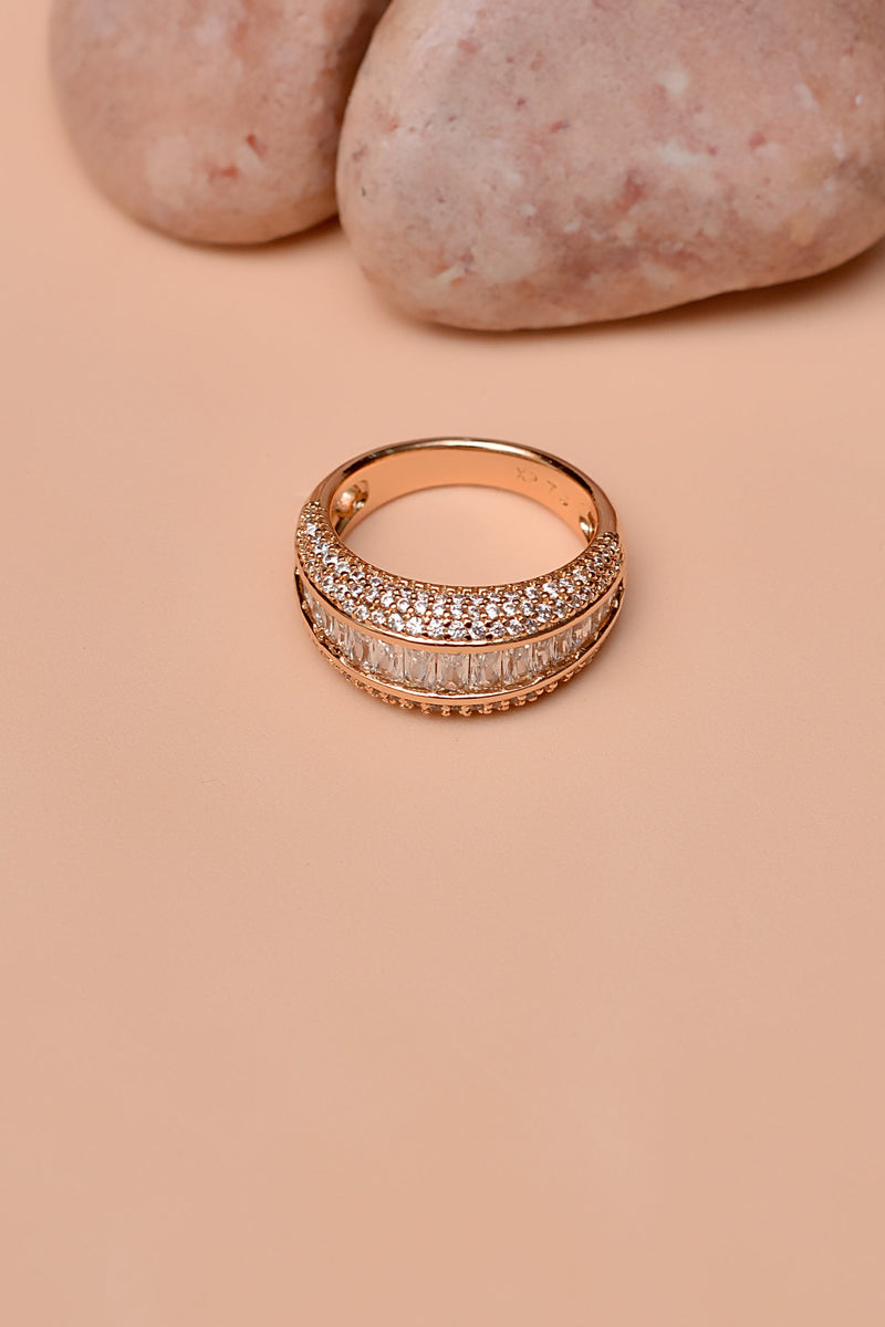 Size 7 Daily Wear Golden Ring