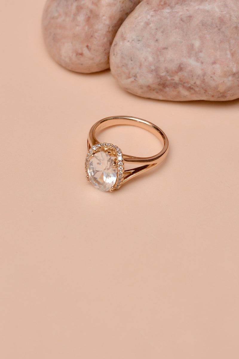 Size 8 Daily Wear Golden Ring