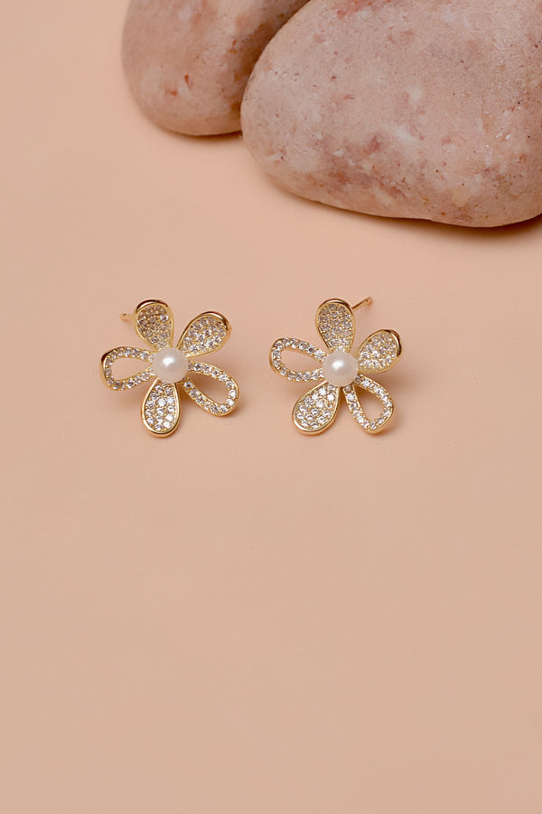 Daily Wear Golden Ear Studs