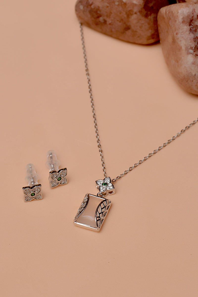 Daily Wear Silver Locket Set