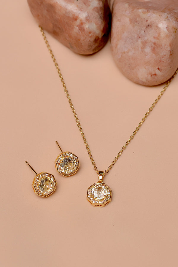 Daily Wear Golden Locket Set