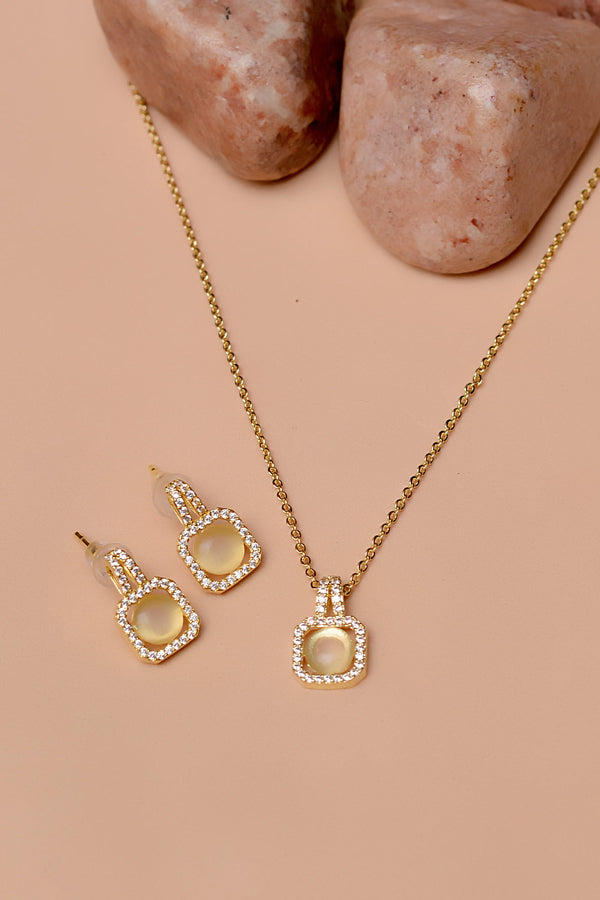 Daily Wear Champagne Locket Set