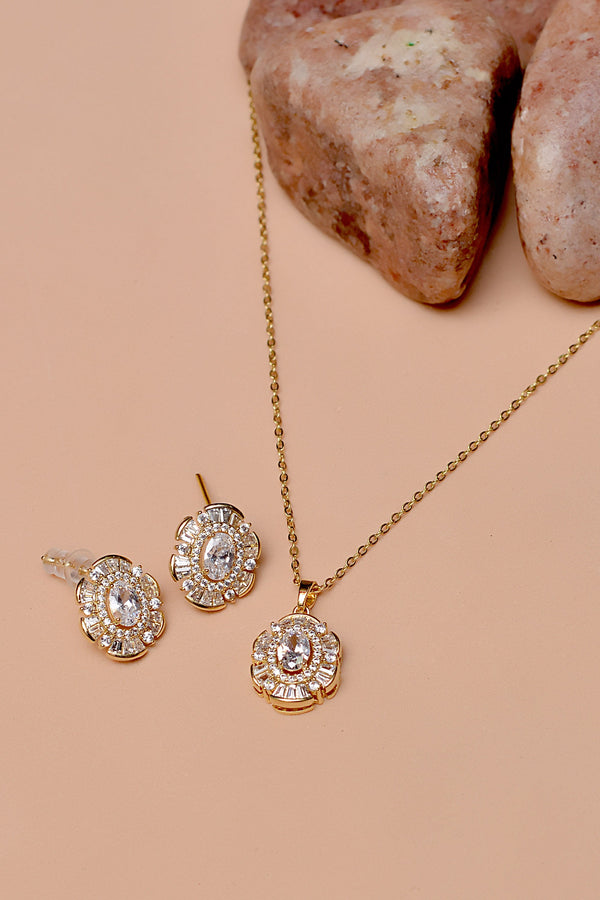 Daily Wear Golden Locket Set