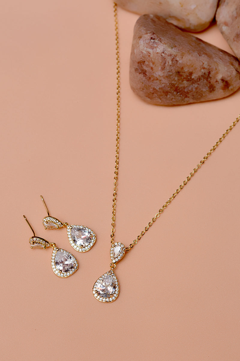 Daily Wear Golden Locket Set