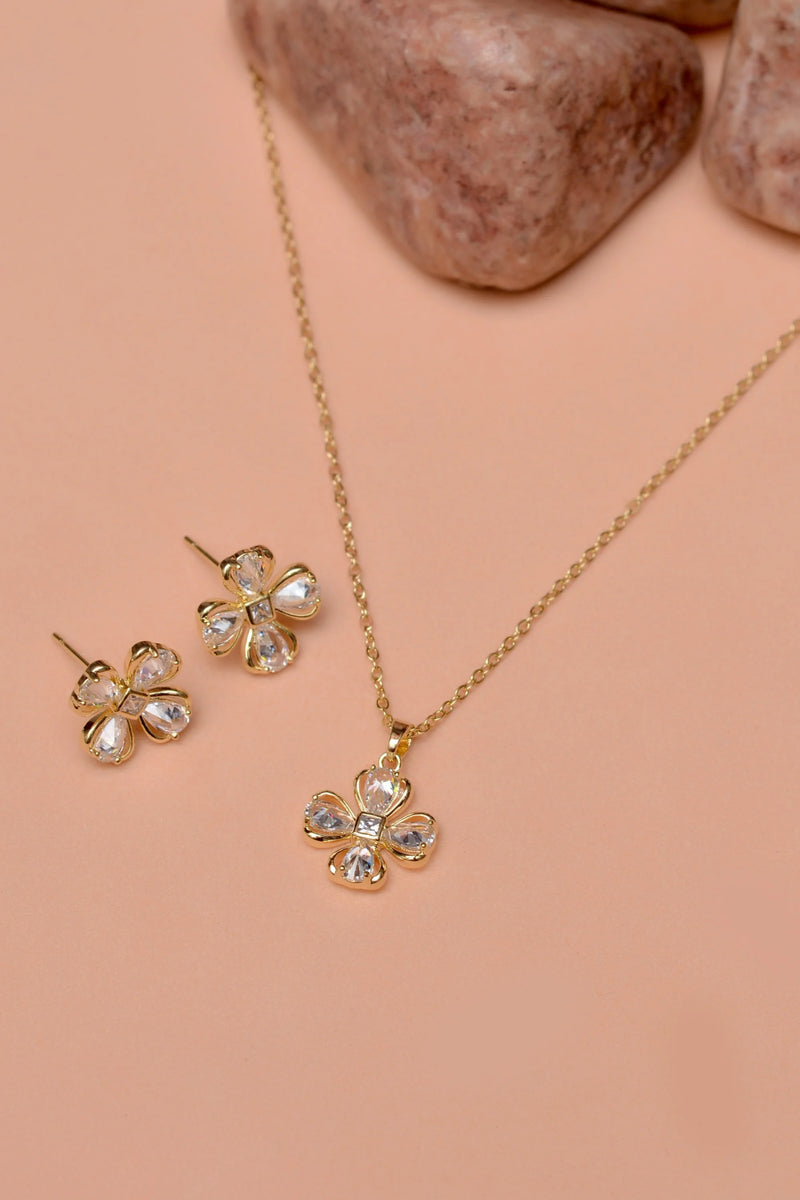 Daily Wear Golden Locket Set