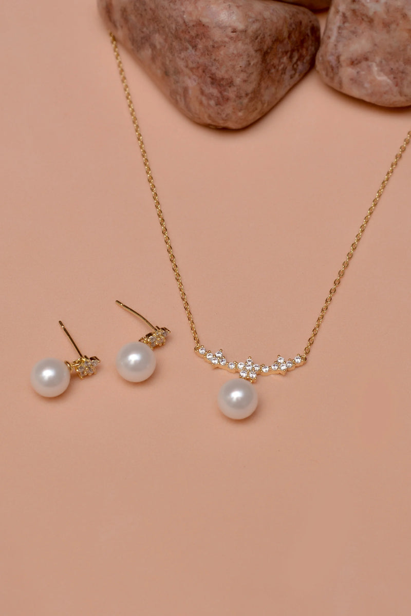 Daily Wear Golden Locket Set