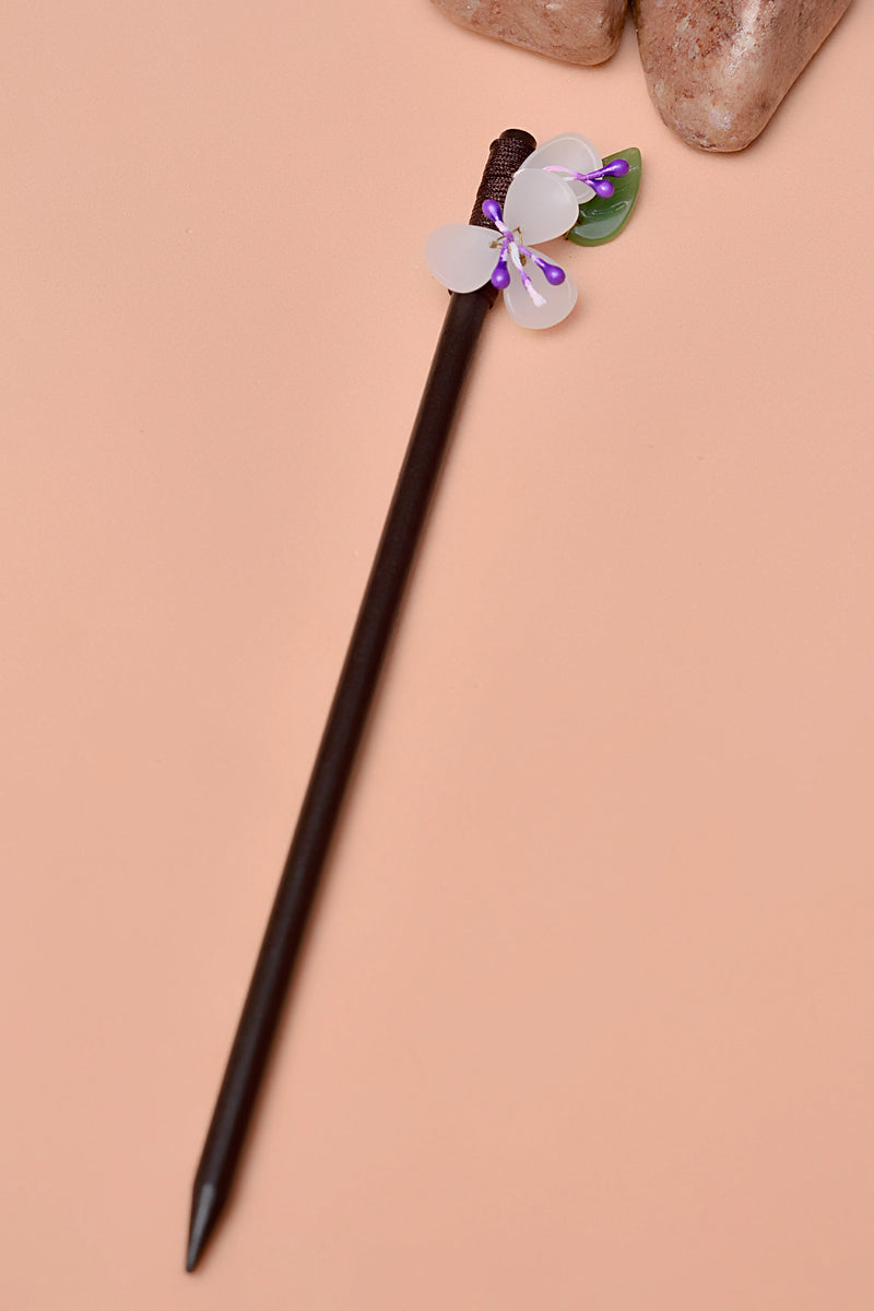 Daily Wear White Hair Accessories