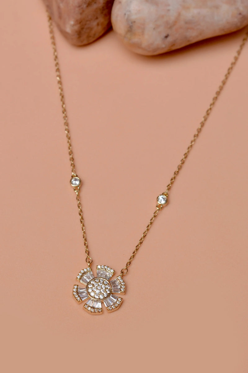 Daily Wear Golden Locket Pendant
