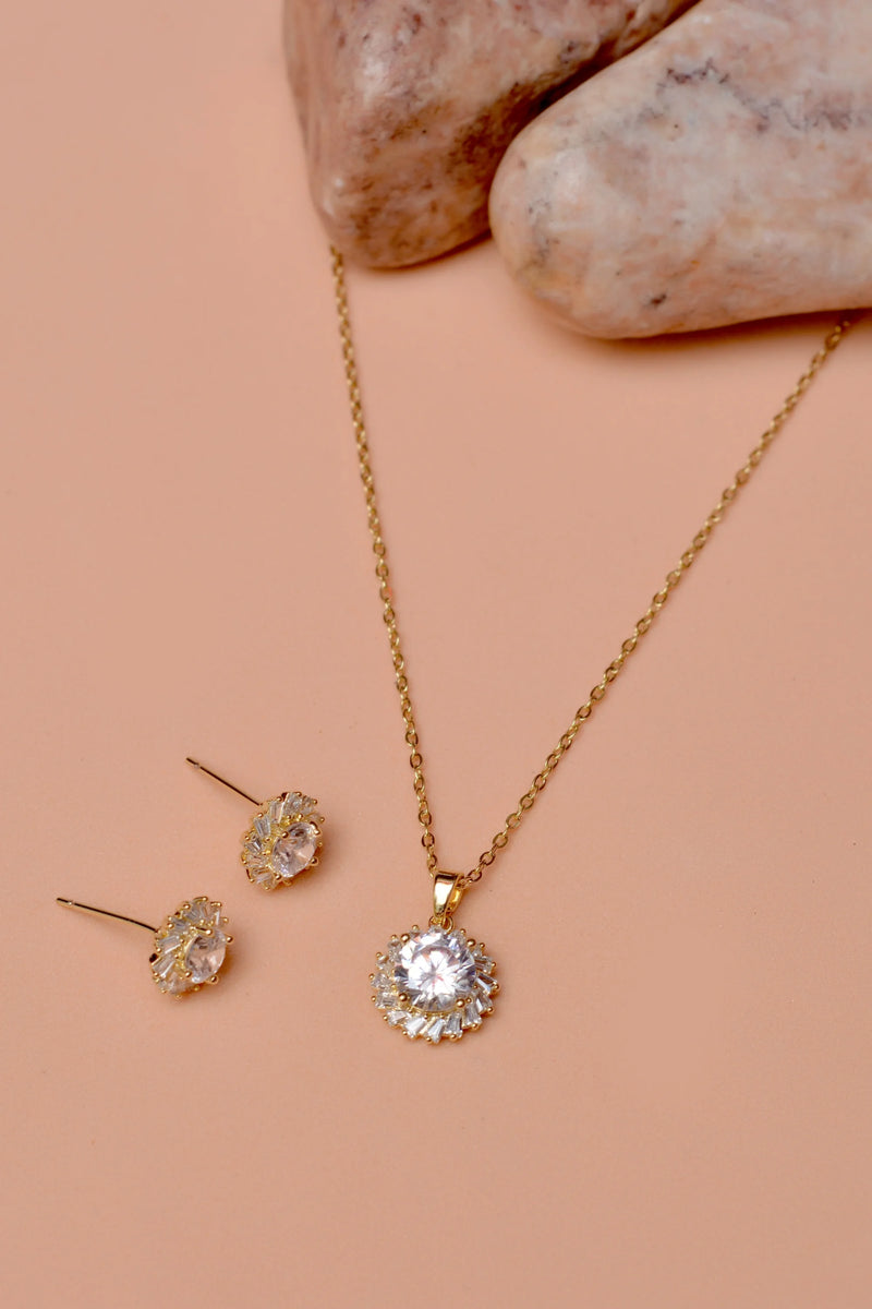 Daily Wear Golden Locket Set