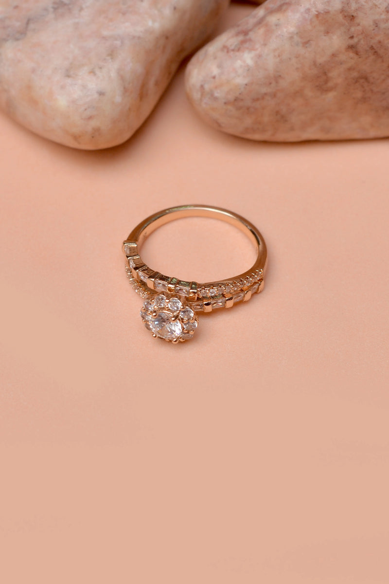 Size 7 Daily Wear Golden Ring