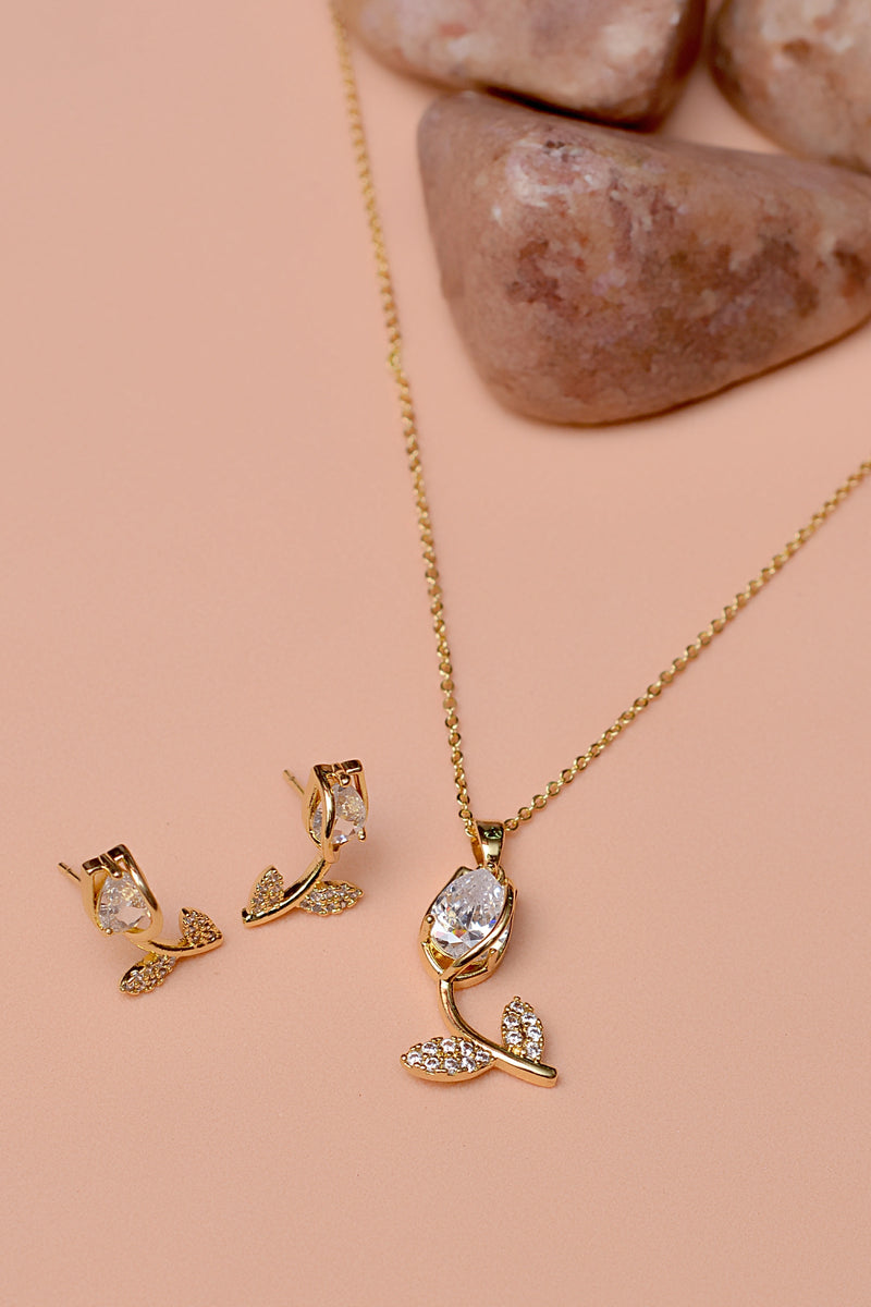Daily Wear Golden Locket set