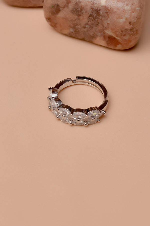Size 0 Party Wear Silver Ring