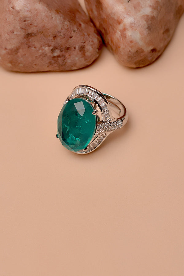 Size 0 Party Wear Green Ring