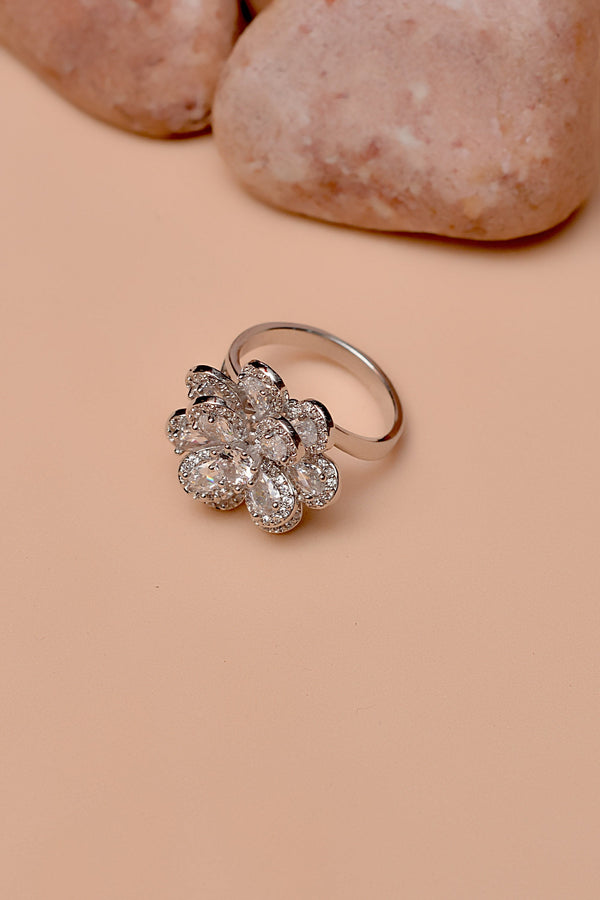 Size 0 Party Wear Silver Ring