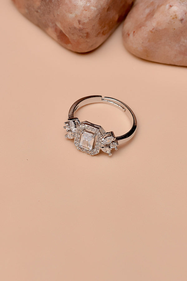 Size 0 Party Wear Silver Ring