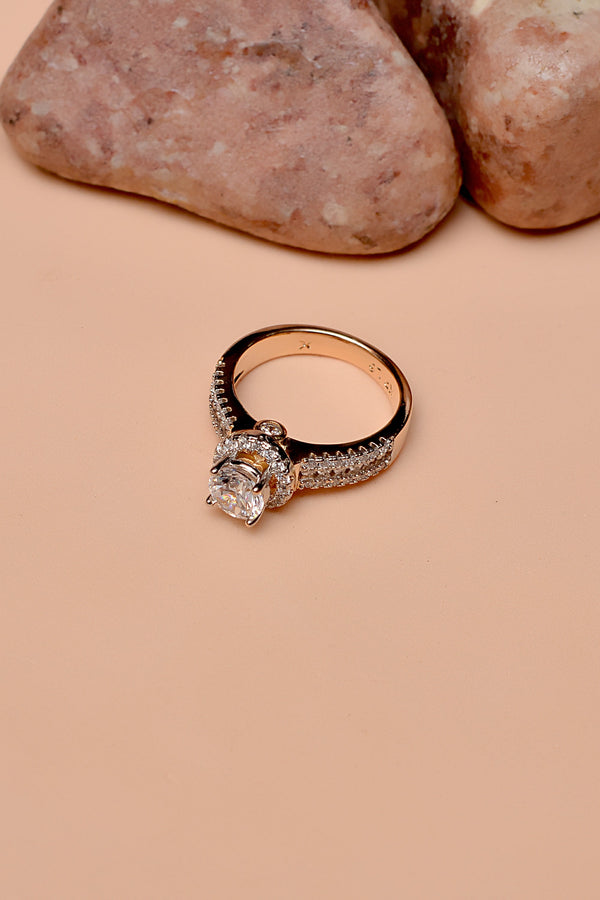 Size 7 Party Wear Dual Tone Ring