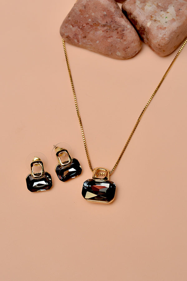 Party Wear Black Locket Set