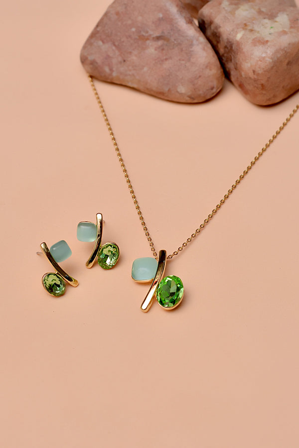 Party Wear Green Locket Set