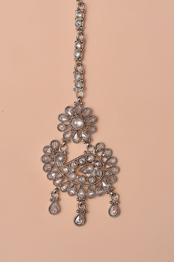 Party Wear Silver Bindiya