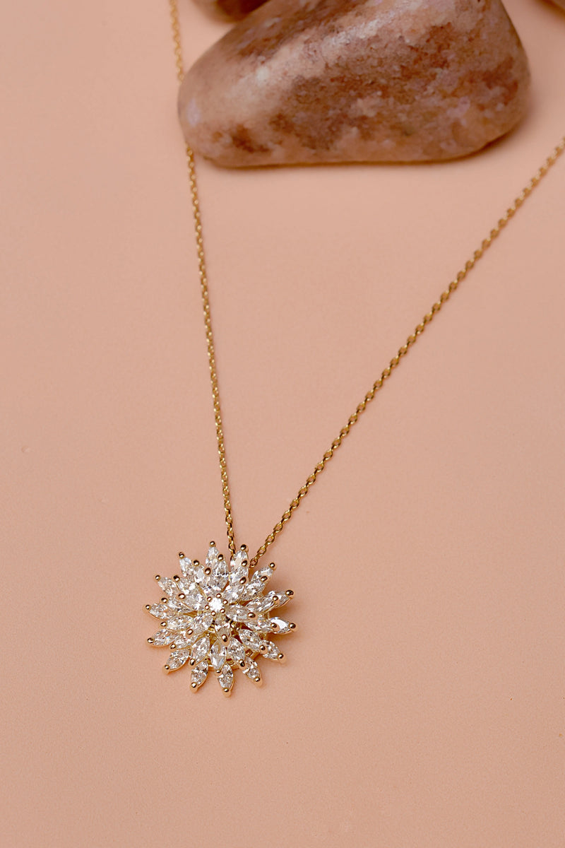 Party Wear Golden Locket Pendant