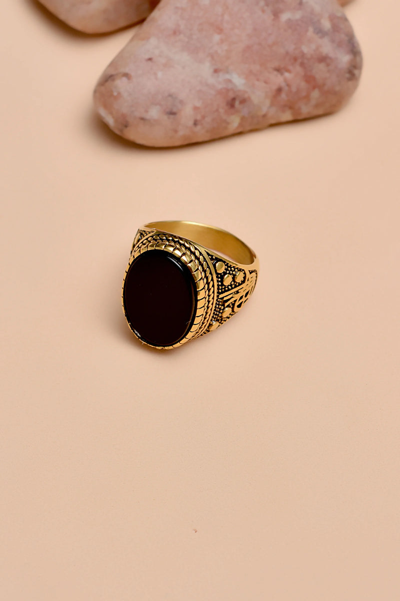 Size 10 Gifting Black Ring