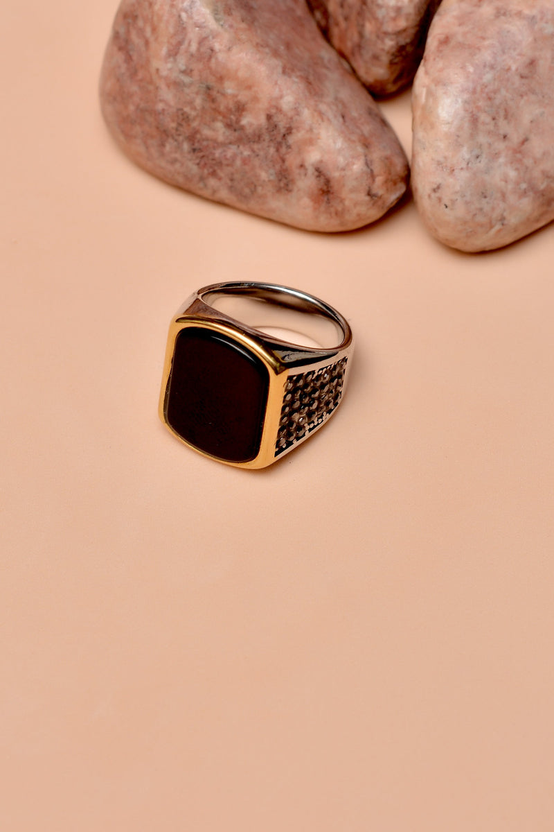 Gifting Black Ring