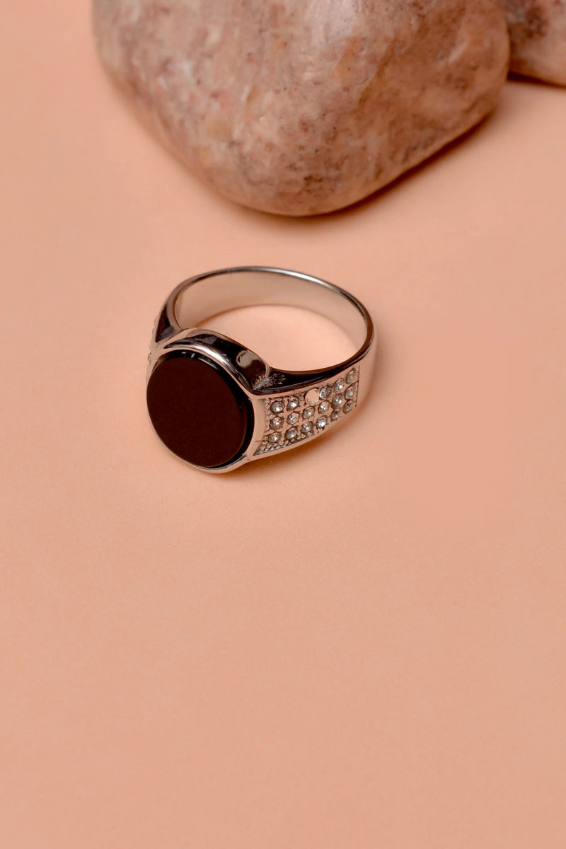 Gifting Black Ring