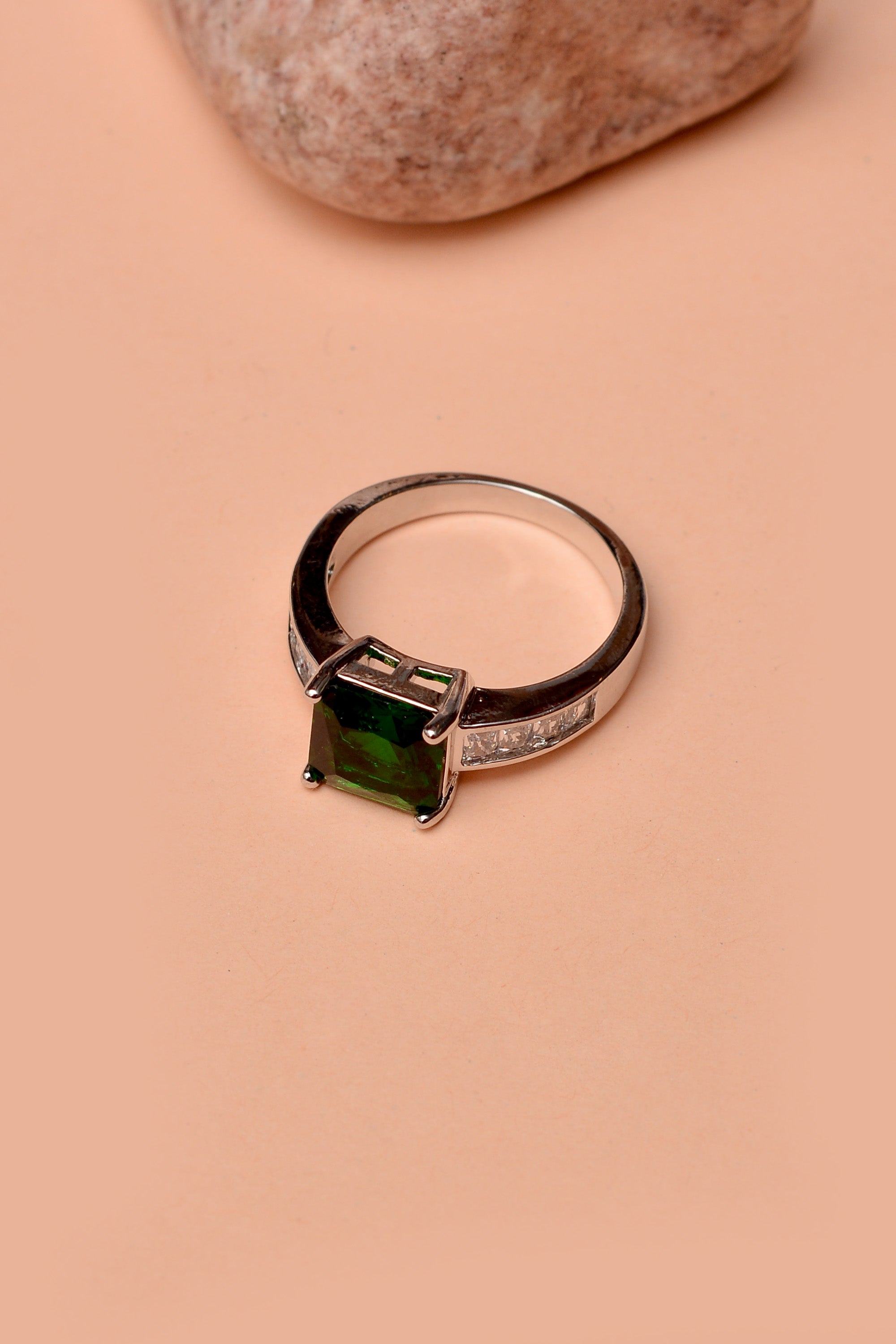 Size 7 Daily Wear Green Ring